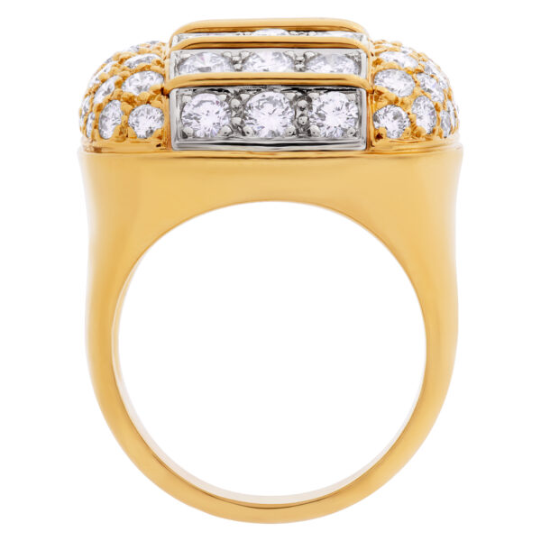 Cushion diamond cocktail ring in 18k with diamonds