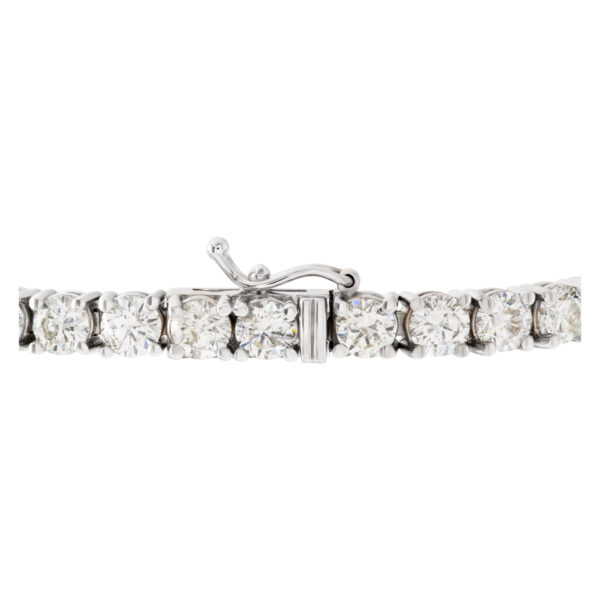 4 prong tennis bracelet with diamonds