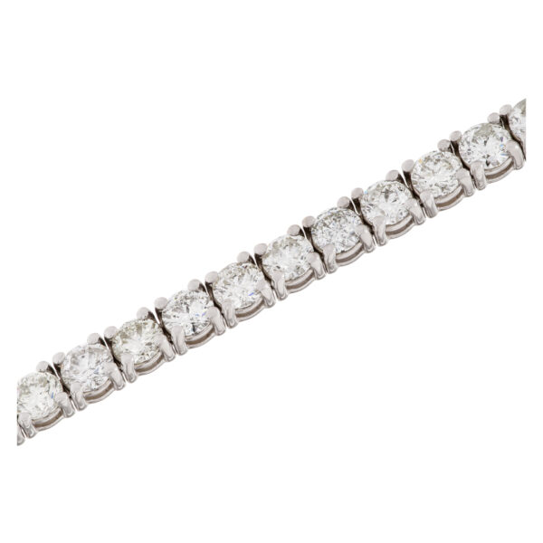 4 prong tennis bracelet with diamonds