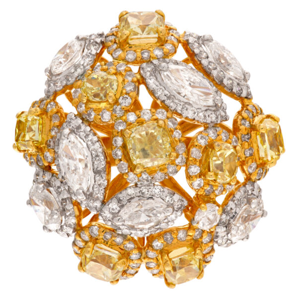 Fancy yellow diamond ring set in 18k