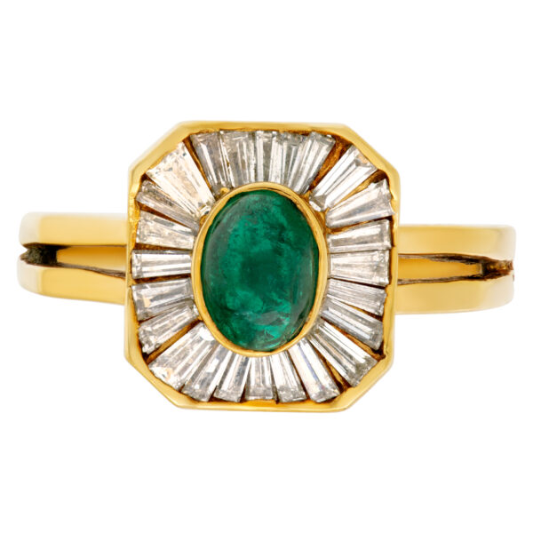 Emerald and diamond ring in 18k yellow gold