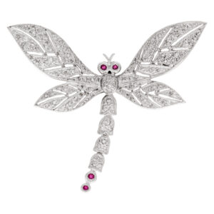 Dragonfly pin in 18k white gold with 0.66 cts in diamonds