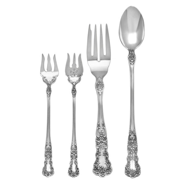 "BUTTERCUP" Sterling Silver Flatware Set, ptd by Gorham in 1899- 7 x 12 + 4 serving pieces. Over 3500 grams sterling silver.