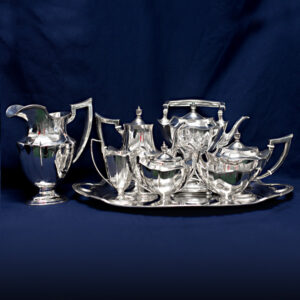 Beautiful Gorham Plymouth Sterling Silver 8 piece Coffee Tea Set 218.15 oz troy total.