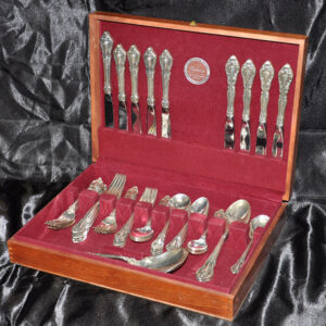 Lunt "Eloquence" Sterling Silver Flatware Set. 5 x 8  + xtra-  48 pcs Total.