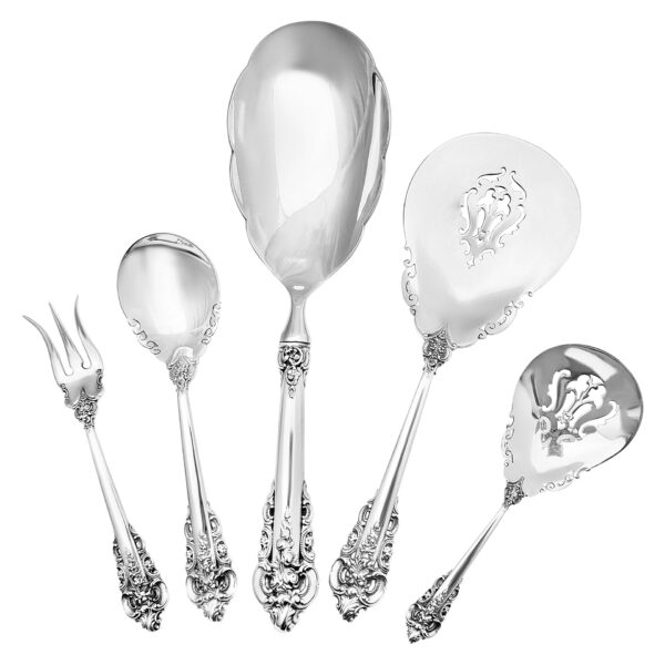 "GRANDE BAROQUE" Sterling Silver Flatware Set patented by Wallace in 1941- 6 place settings for 12 + 12 serving pieces. Over 4200 grams of sterling silver-