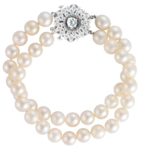 Cultured pearl bracelet with 14K white gold and diamond clasp