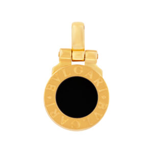 Bvlgari pendant with onyx in 18k yellow gold