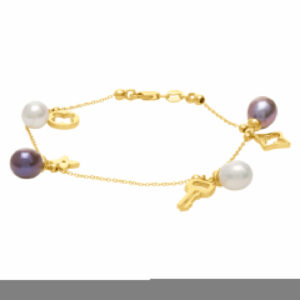 Bracelet with charms and pearls in 14k yellow gold.