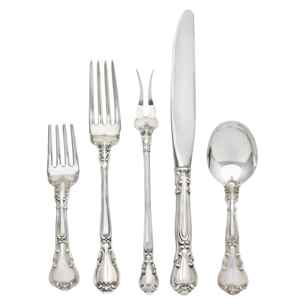 "CHANTILLY" sterling silver flatware set patented in 1895 by Gorham. 6 Place Setting for 12 + 7 serving pieces- Over 3200 grams sterling silver.