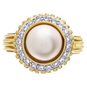 18k yellow gold ring with 8mm pearl and diamond accents 0.40 carat