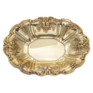 Large Sterling Silver Center Piece Bowl in the very sought after "Francis the First" pattern by Reed & Barton.