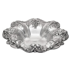 Art Nouveau "Francis I" Sterling Silver Serving Bowl patented in 1907 by Reed and Barton.