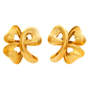 Flower earrings with French style clips in 18k