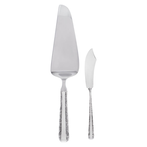 CANDLELIGHT sterling silver flatware set patented In 1934 By Towle Silversmiths. 5 Place setting for 8 + 5 soup spoon, and 9 serving pieces. Over 1800 grams sterling silver.