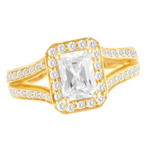 Beautiful Diamond ring in 14k yellow gold setting. 0.64 cts in diamonds. Size 7