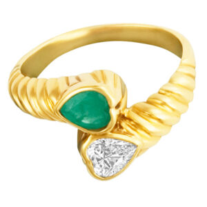 Heart shaped emerald & diamond ring in 14k. Size 4.25