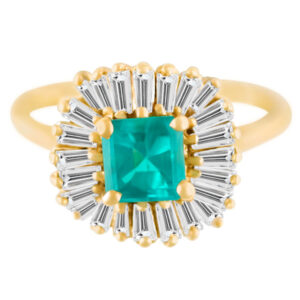 Emerald & diamond ring in 14K gold