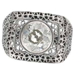 Delightful diamond ring in 14k with approx. 1.20 carat center diamond (K, VS2)