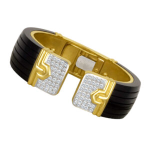 Ribbed Onyx and Diamond Bangle in 18k yellow gold with approx. 2cts in diamonds