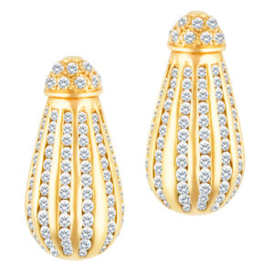 adorable tear-drop diamond earrings in 14k yellow gold