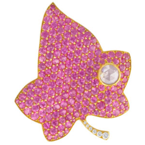 Leaf brooch in 18k