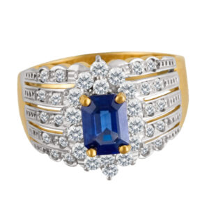 LeVian sapphire & diamond ring in 18k yellow gold. 2cts in tanzanite, 1ct in diamonds.