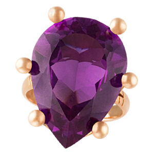 Amethyst ring in 14k. 10 carat amethyst.