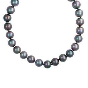 Lovely Peacock Colored Tahitian Pearl Choker Necklace.