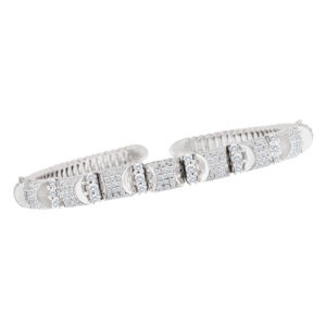 Stylish bracelet in 18k w/g with over 1.20 cts in diamonds