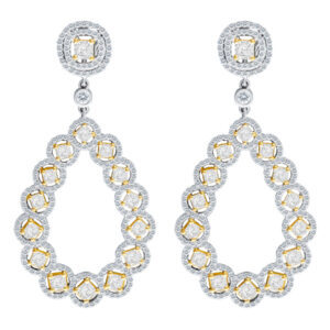 Drop diamond earrings in 18k white gold