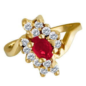 Oval ruby and diamond ring 18k yellow gold. Size 6