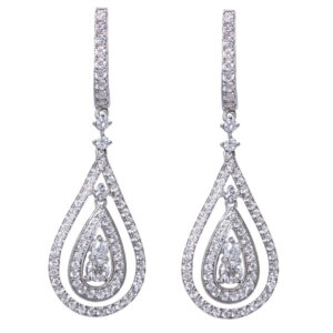 18k white gold and diamond earings