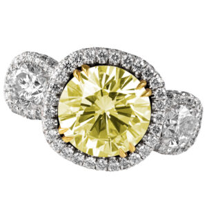 Fancy yellow GIA Cerified Diamond Ring (SI2 clarity)