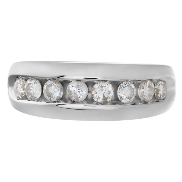 Mens ring in 14k white gold. 1.00 carat in diamonds. Size 11.