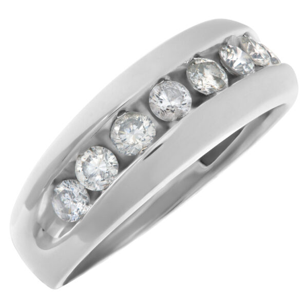 Mens ring in 14k white gold. 1.00 carat in diamonds. Size 11.