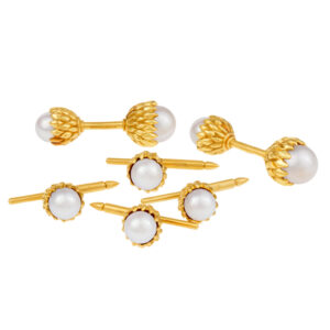 Tiffany & Co Schlumberger 18k gold Acorn cufflins stud set With Pearls.