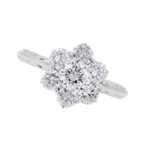 Flower diamond ring in 18k white gold. 1.20 carats (G-H, VS). Size 7