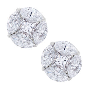 Diamond studs in 18k white gold