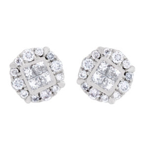 Diamond studs in 18k white gold. 1.01 carats