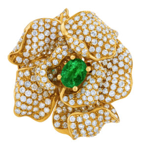 Rose style emerald and diamond ring set in 18 k gold