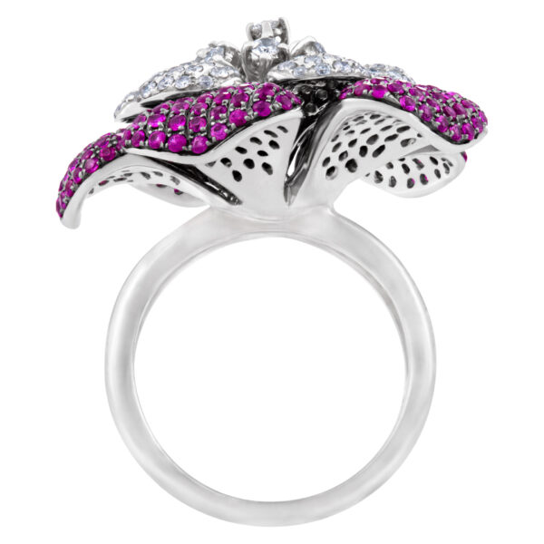 Ladies magnificant ruby and diamond flower ring set in 18k white gold