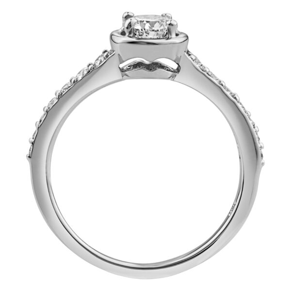 Diamond ring in 14k white gold. 0.75 carats in diamonds. Size 7.25