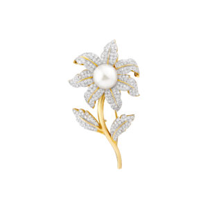 Pearl Flower broach in 18k with diamonds