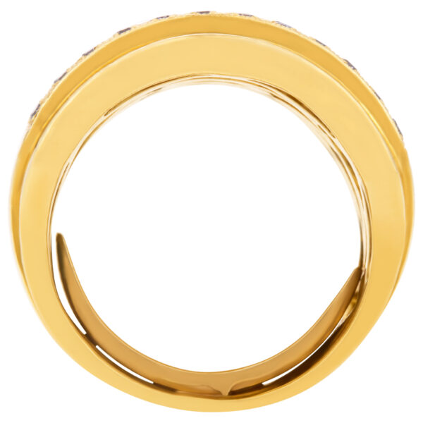 18K yellow gold ring with diamonds. Size 5.5