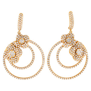 Glamorous drop diamond earrings in 18K rose gold with approx. 5.71 carats