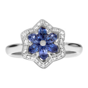 Blue Flower sapphire ring in 18K white gold. Size 6.75