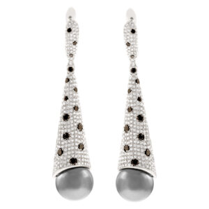 Pearl and diamonds earrings in 18k white gold with app. 1.67 carats in diamonds