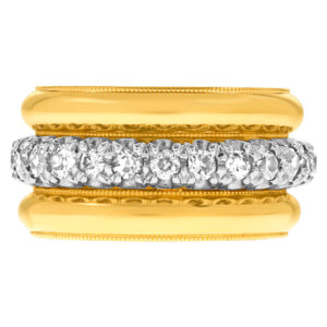 Wide high-class band in 14k yellow gold. 2 carats in diamonds. Size 7.