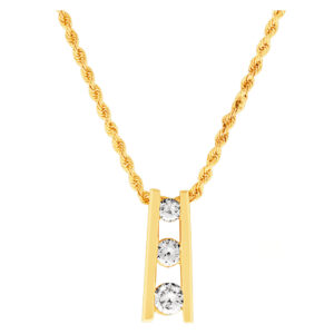 Drop diamond pendant neclace in 14k yellow gold. 0.40 carats in diamonds